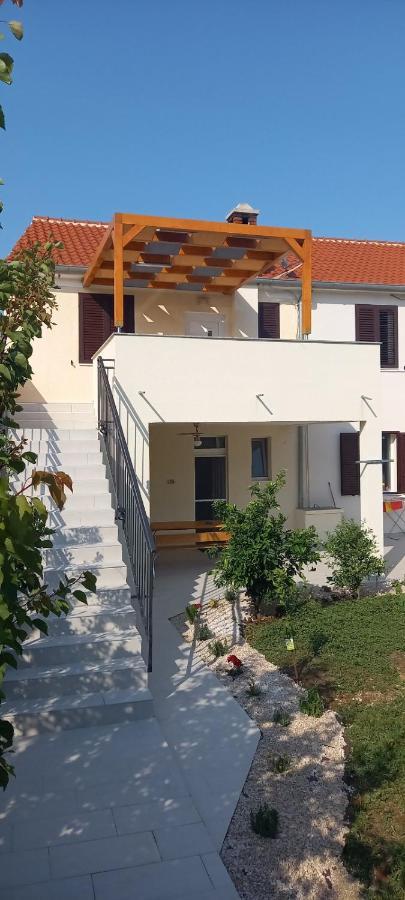 Beach Apartment Vami With Sea View Murter Kültér fotó
