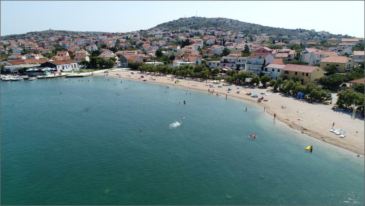 Beach Apartment Vami With Sea View Murter Kültér fotó